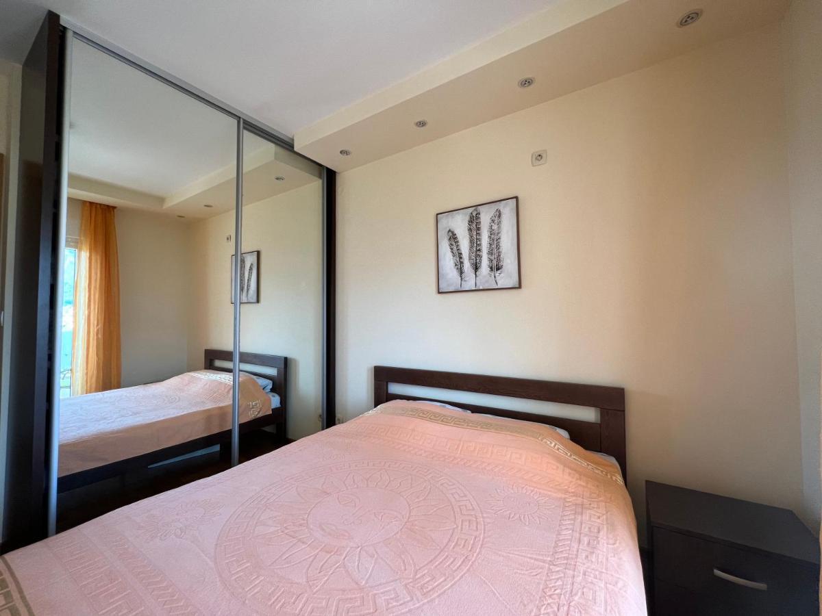 Seaview Apartment *